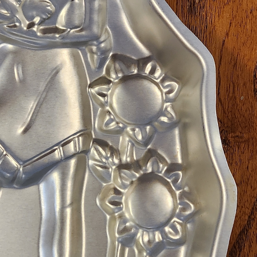 1995 Pocahontas Wilton Cake Pan Vintage 1990s Disney Birthday Cake Pan VTG - Picture 6 of 14